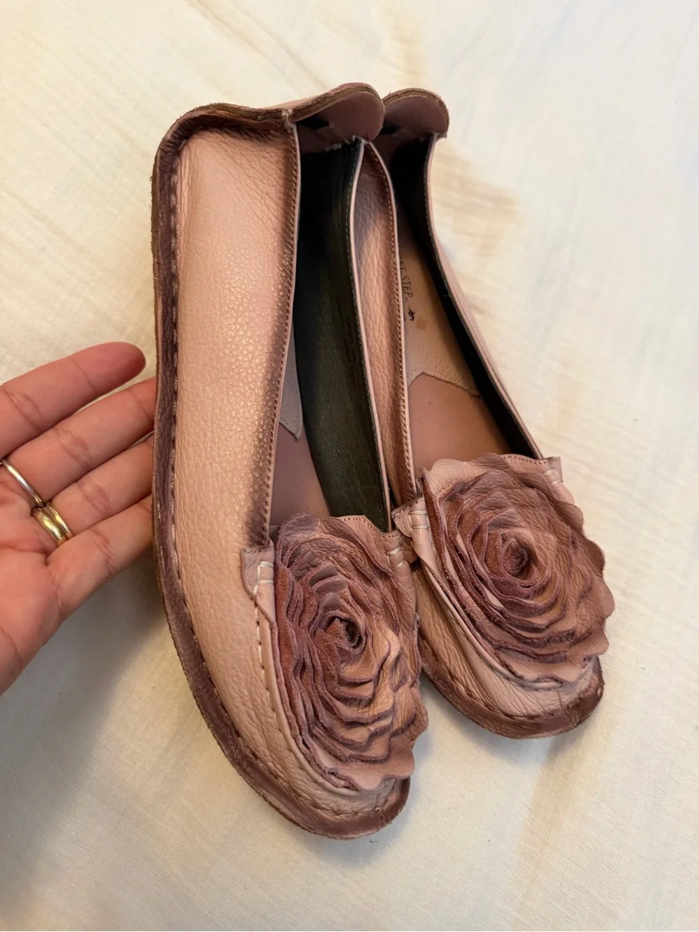 artis Pink Leather Floral Ballet Flats size 40